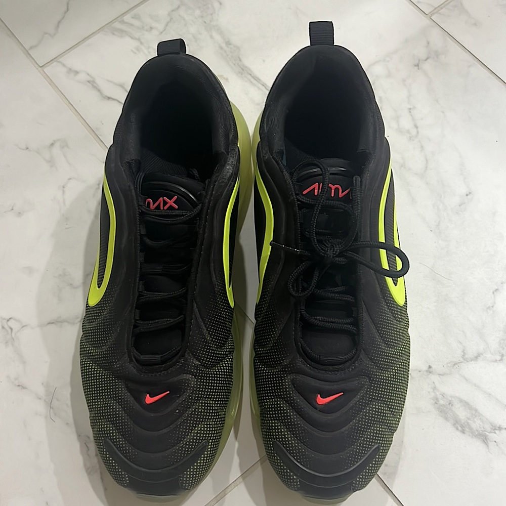 2019 Air Max 720 ‘Neon Collection’